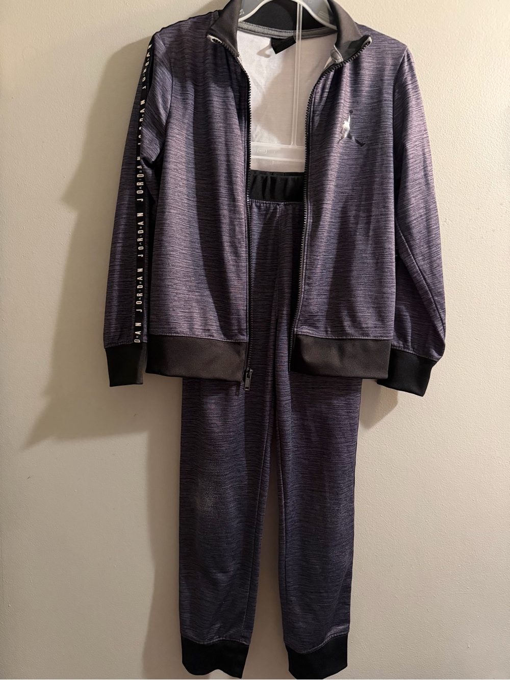 Jordan Heathered Gray & Black Track Jacket and Joggers